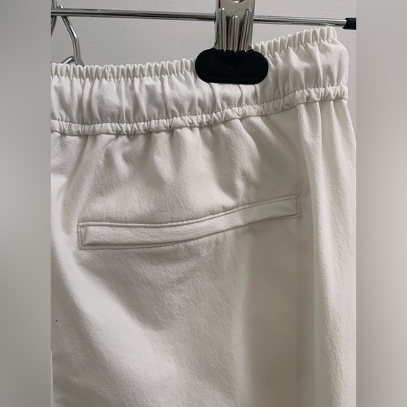 ARITZIA TNA White Parachute Pants in XS - Picture 3 of 9